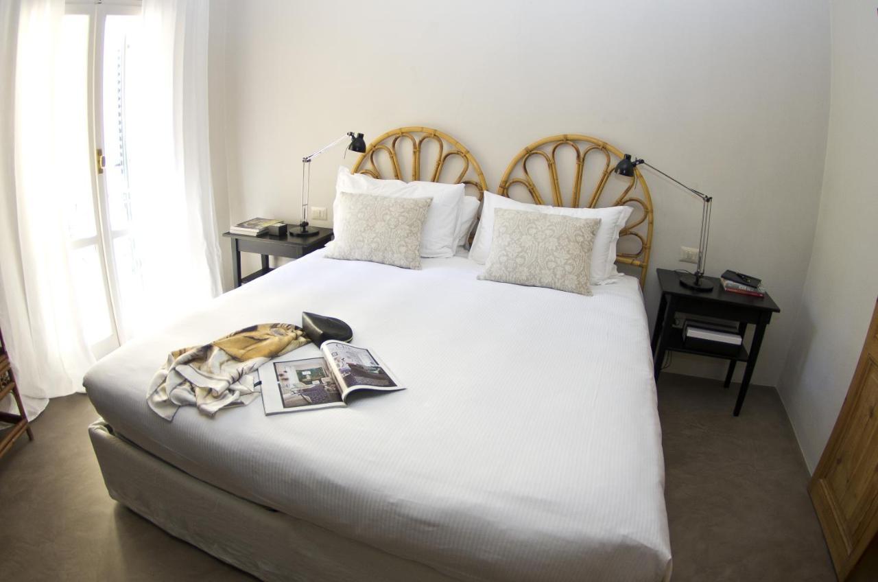 Appartamento Centro Città quartiere Oltrarno con una camera da letto Florença Exterior foto