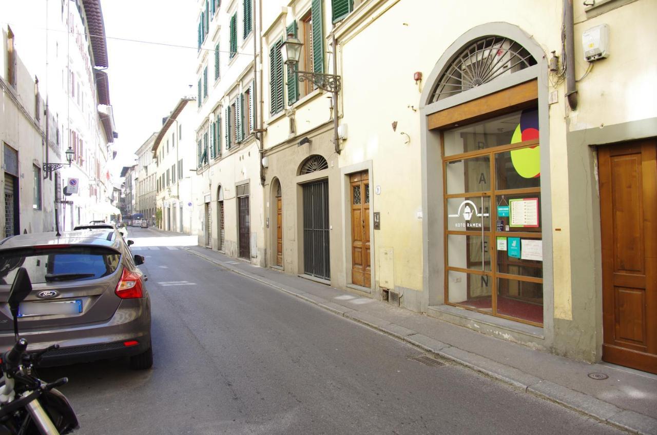 Appartamento Centro Città quartiere Oltrarno con una camera da letto Florença Exterior foto